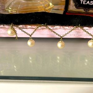 Vintage velvet and faux pearl choker necklace